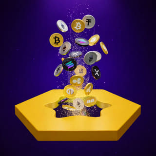 Cryptocurrencymunten in verschillende uitvoeringen op een donkere reflectieve ondergrond